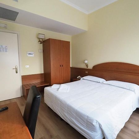 Hotel Laura روما المظهر الخارجي الصورة
