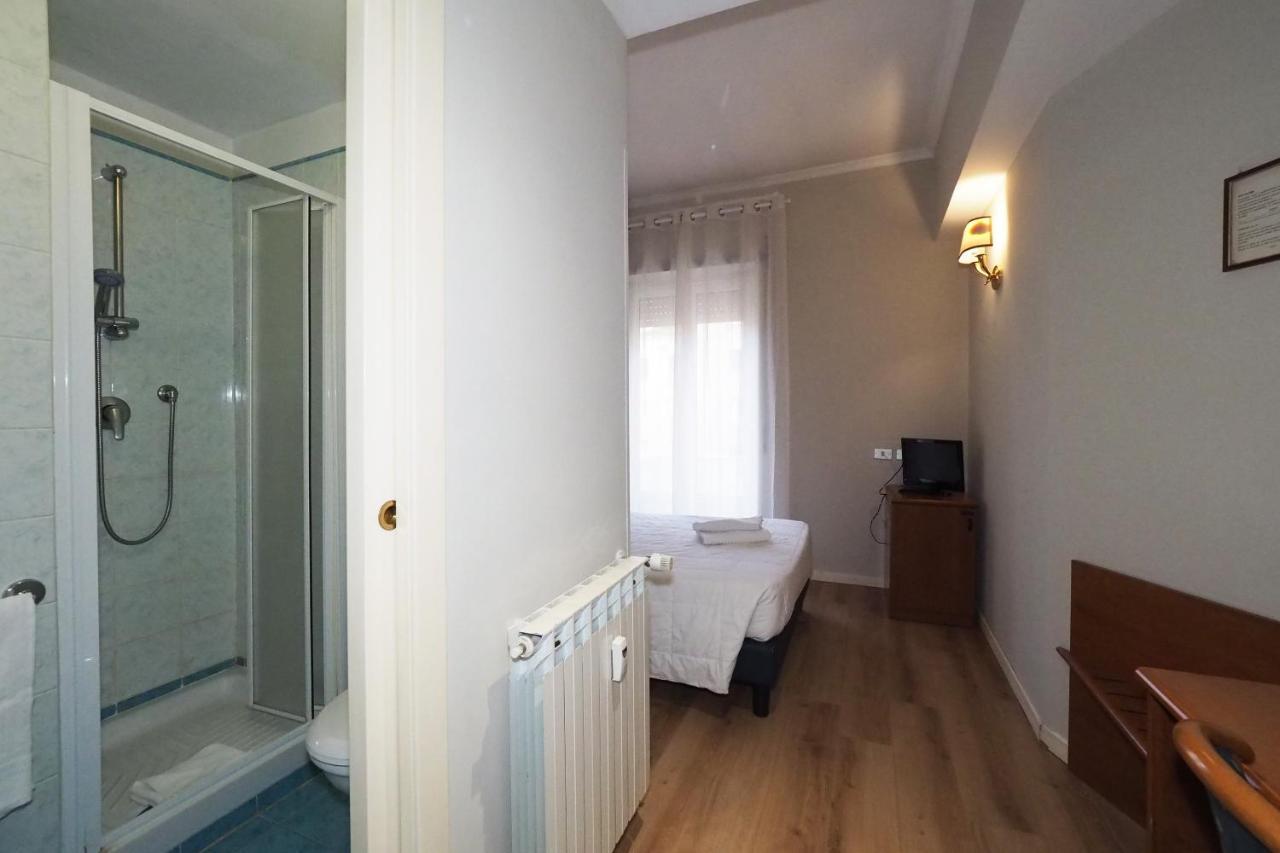 Hotel Laura روما المظهر الخارجي الصورة