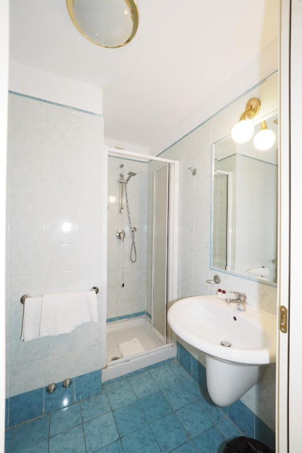 Hotel Laura روما المظهر الخارجي الصورة