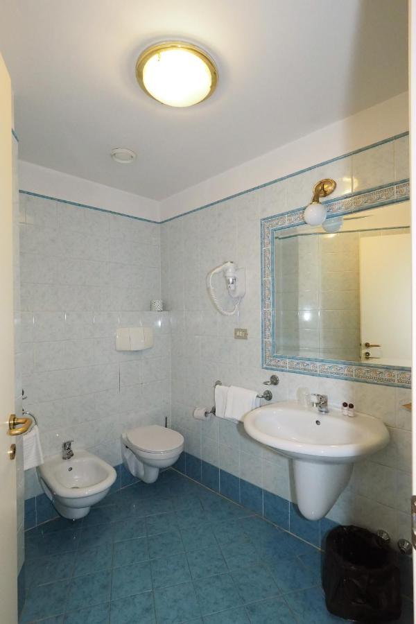 Hotel Laura روما المظهر الخارجي الصورة