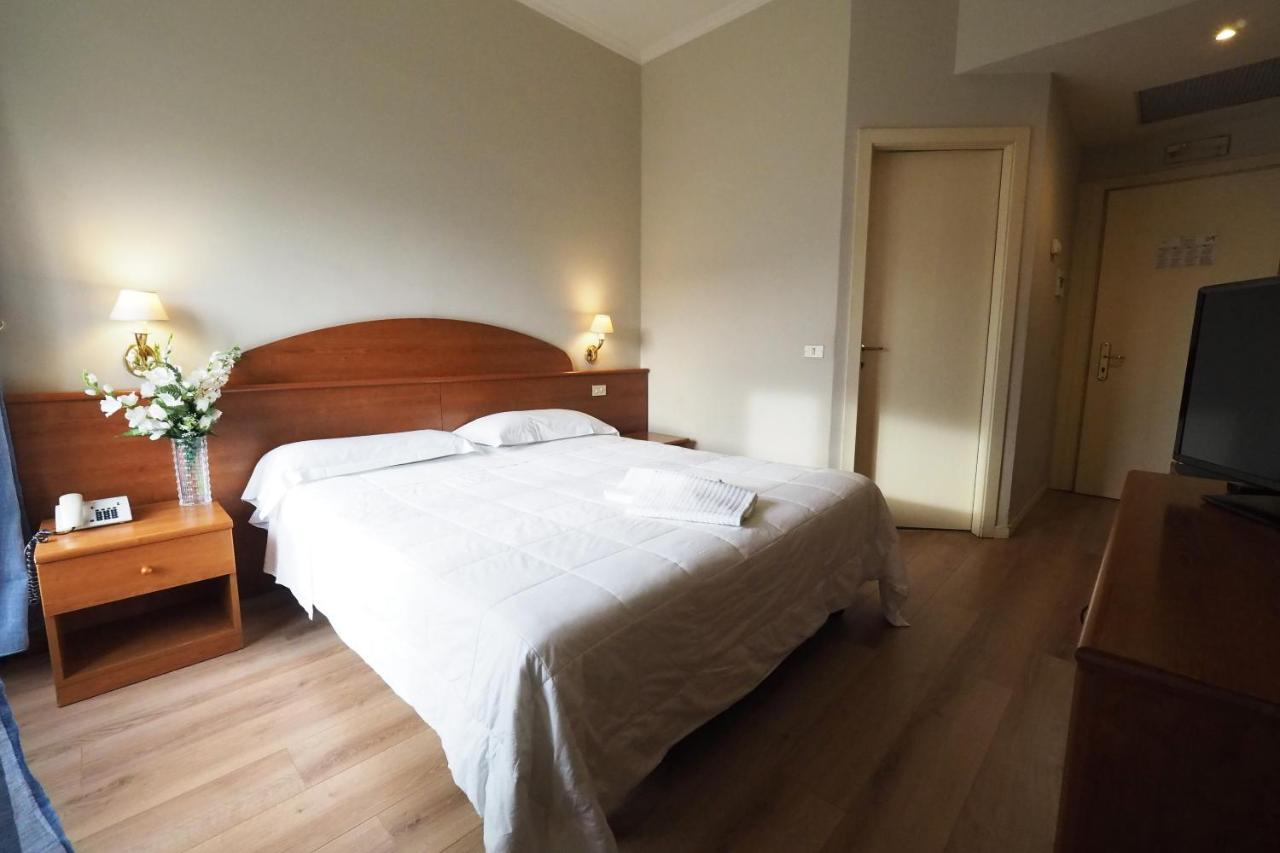 Hotel Laura روما المظهر الخارجي الصورة