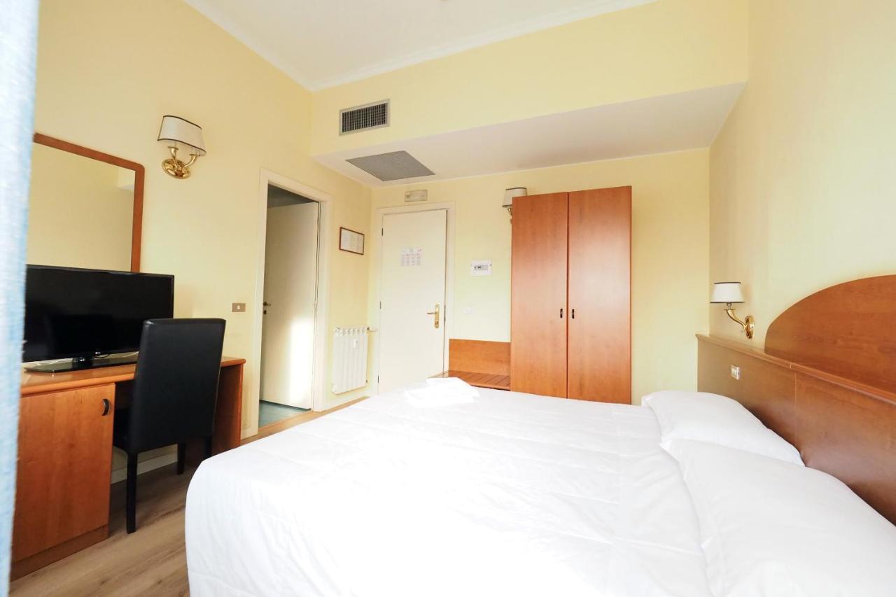 Hotel Laura روما المظهر الخارجي الصورة
