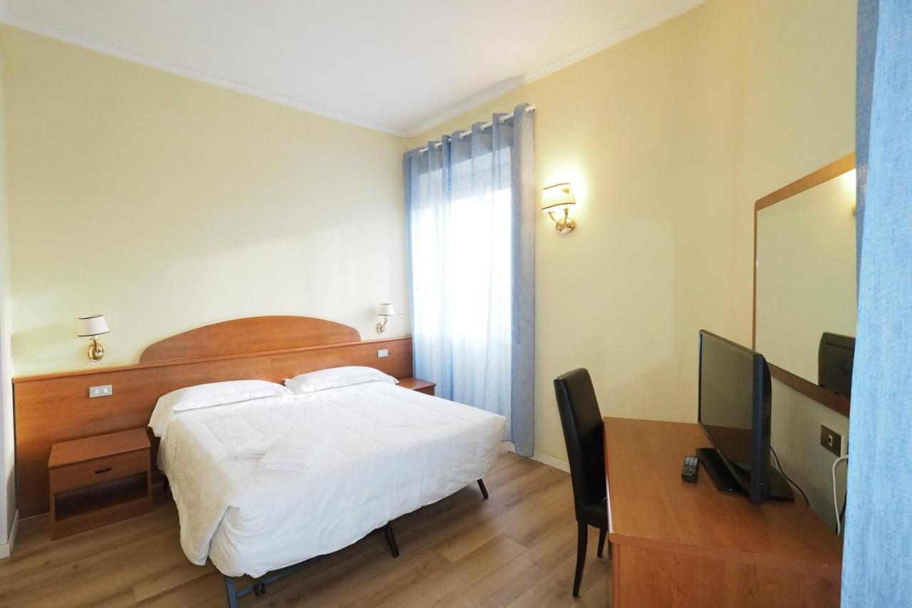 Hotel Laura روما المظهر الخارجي الصورة