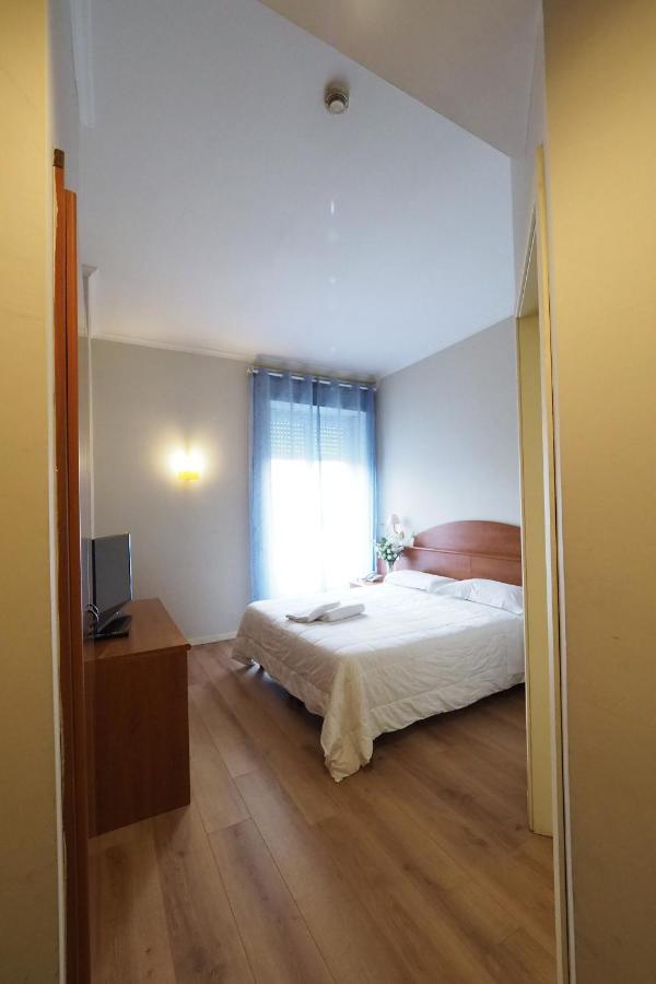 Hotel Laura روما المظهر الخارجي الصورة