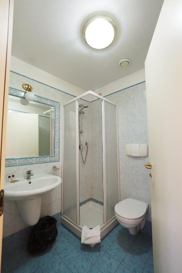 Hotel Laura روما المظهر الخارجي الصورة