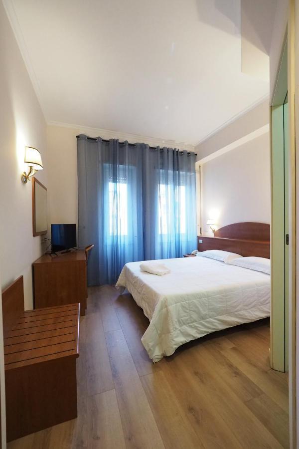 Hotel Laura روما المظهر الخارجي الصورة