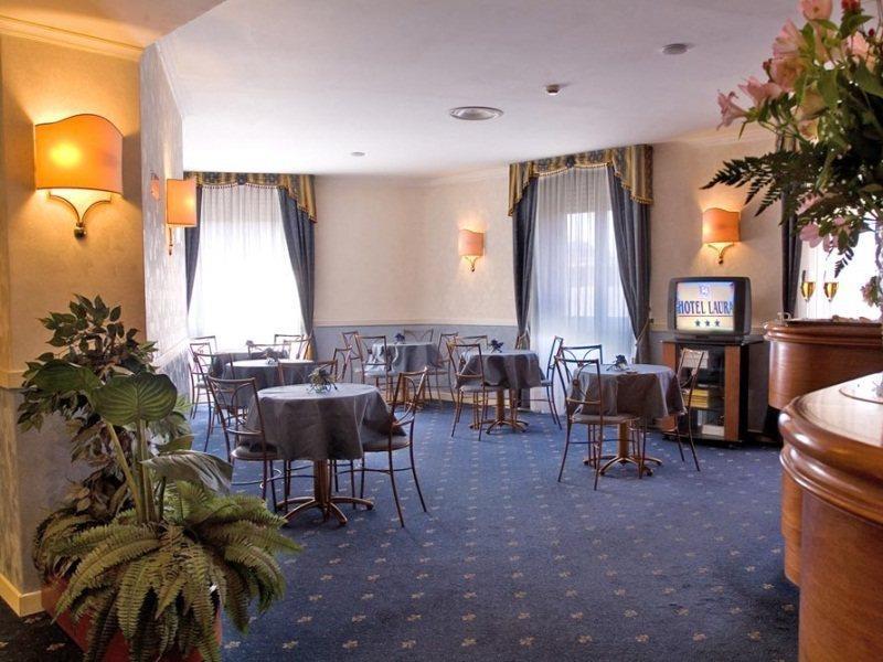 Hotel Laura روما المظهر الخارجي الصورة