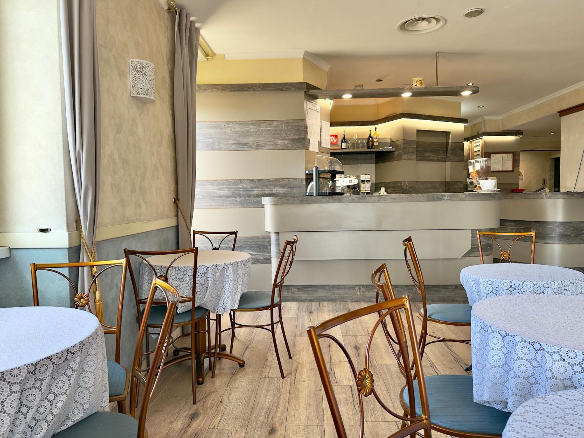 Hotel Laura روما المظهر الخارجي الصورة