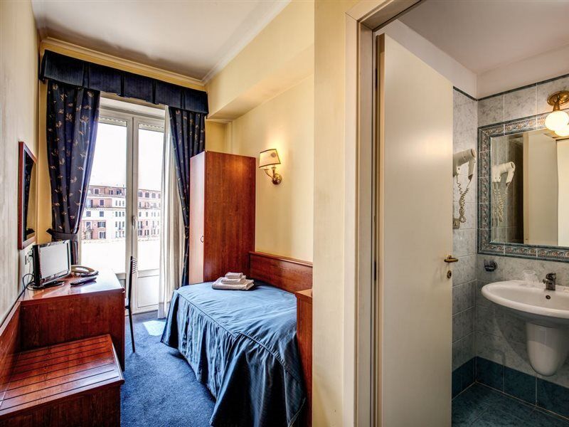 Hotel Laura روما المظهر الخارجي الصورة